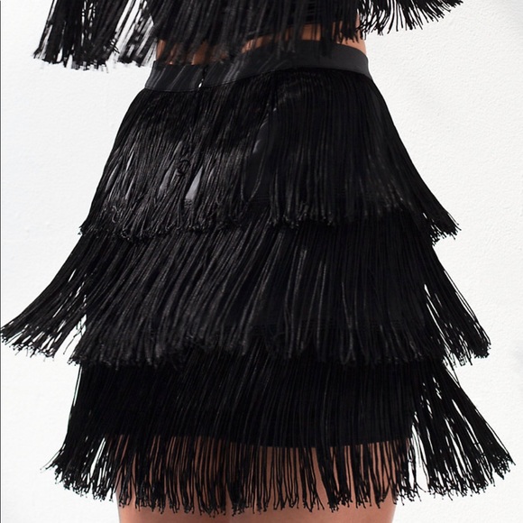 Aritzia Babaton Mirage Skirt size 4 NWT - Picture 4 of 4